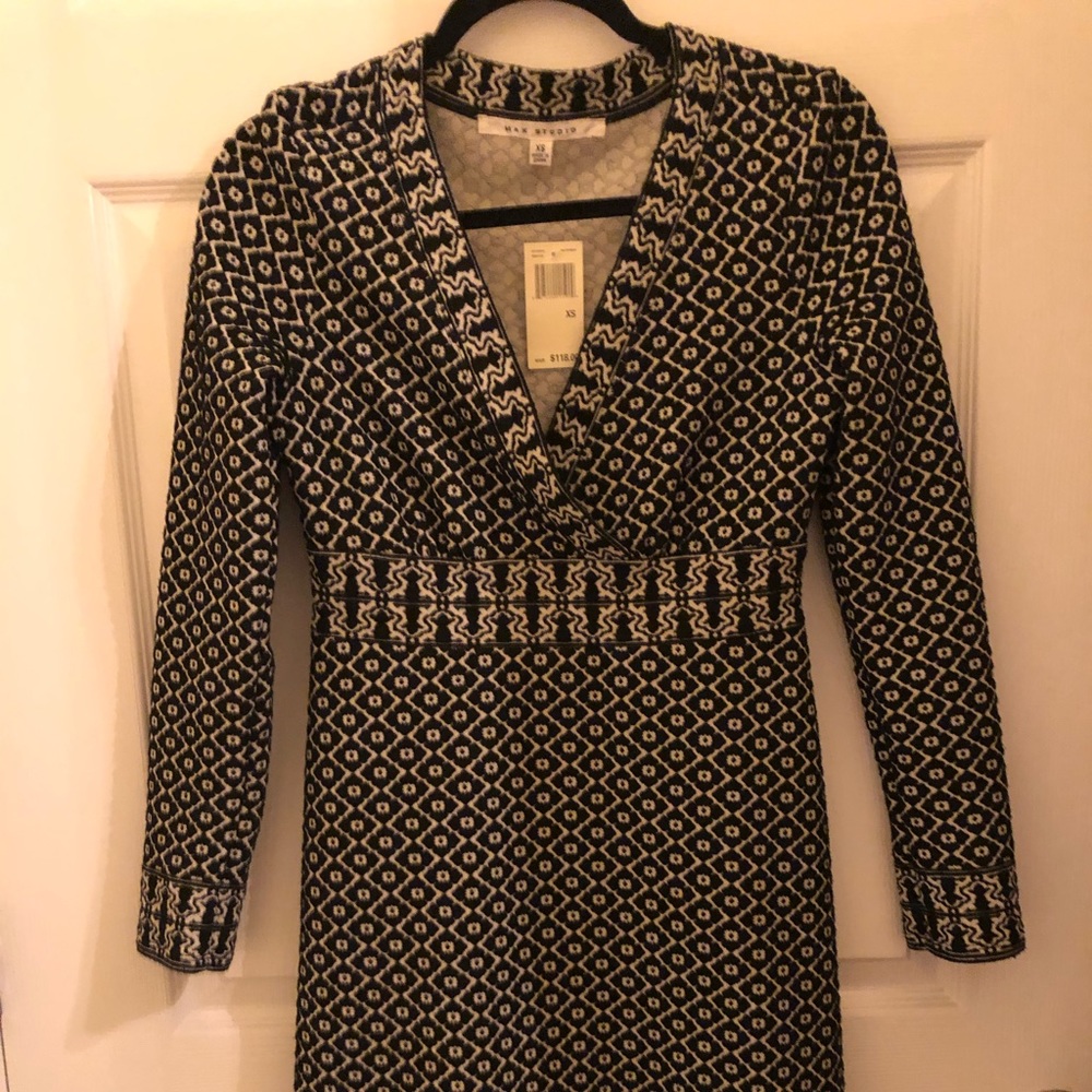 Max Studio A Line Long Sleeved print dress